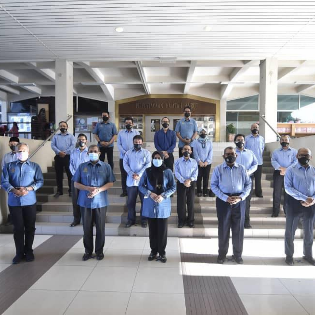 Visit by the Minister of Education, Dato' Dr. Noraini Ahmad on March 2021.